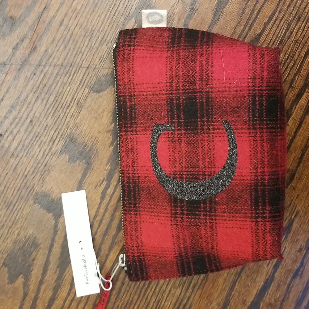 New w/tag makeup bag